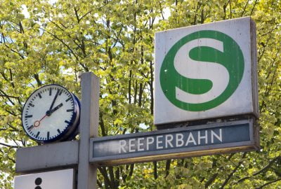 Strassenbahn stop at Reeperban, Hamburg's red light district